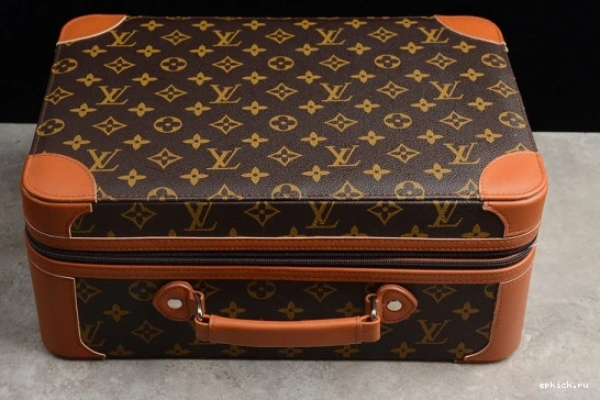 Rep EP (WITH AQ0818-158 O-W 1 JORDAN AIR CASE) AQ0818-158 -LouiV 1228